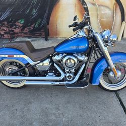 2018 Harley Davidson Softail Deluxe FLDE