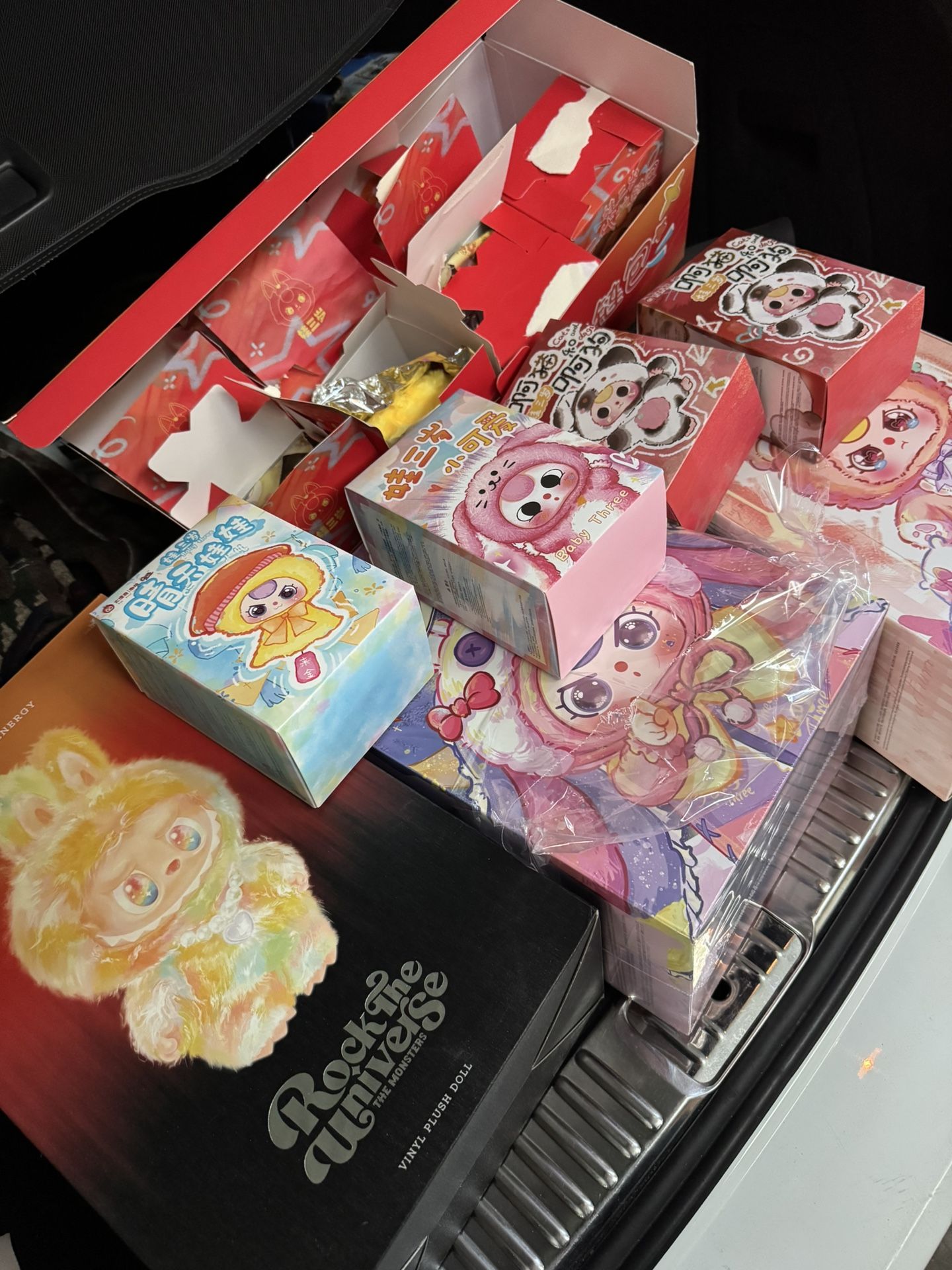 Labubu Rock The Universe Doll And JAPAN DOLLS ORIGINAL 