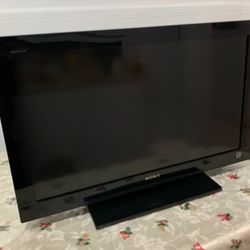 Sony Bravia 32” TV