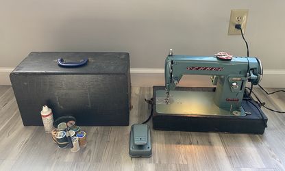 Vintage Sewmor Style Style 414 Heavy Duty Sewing Machine