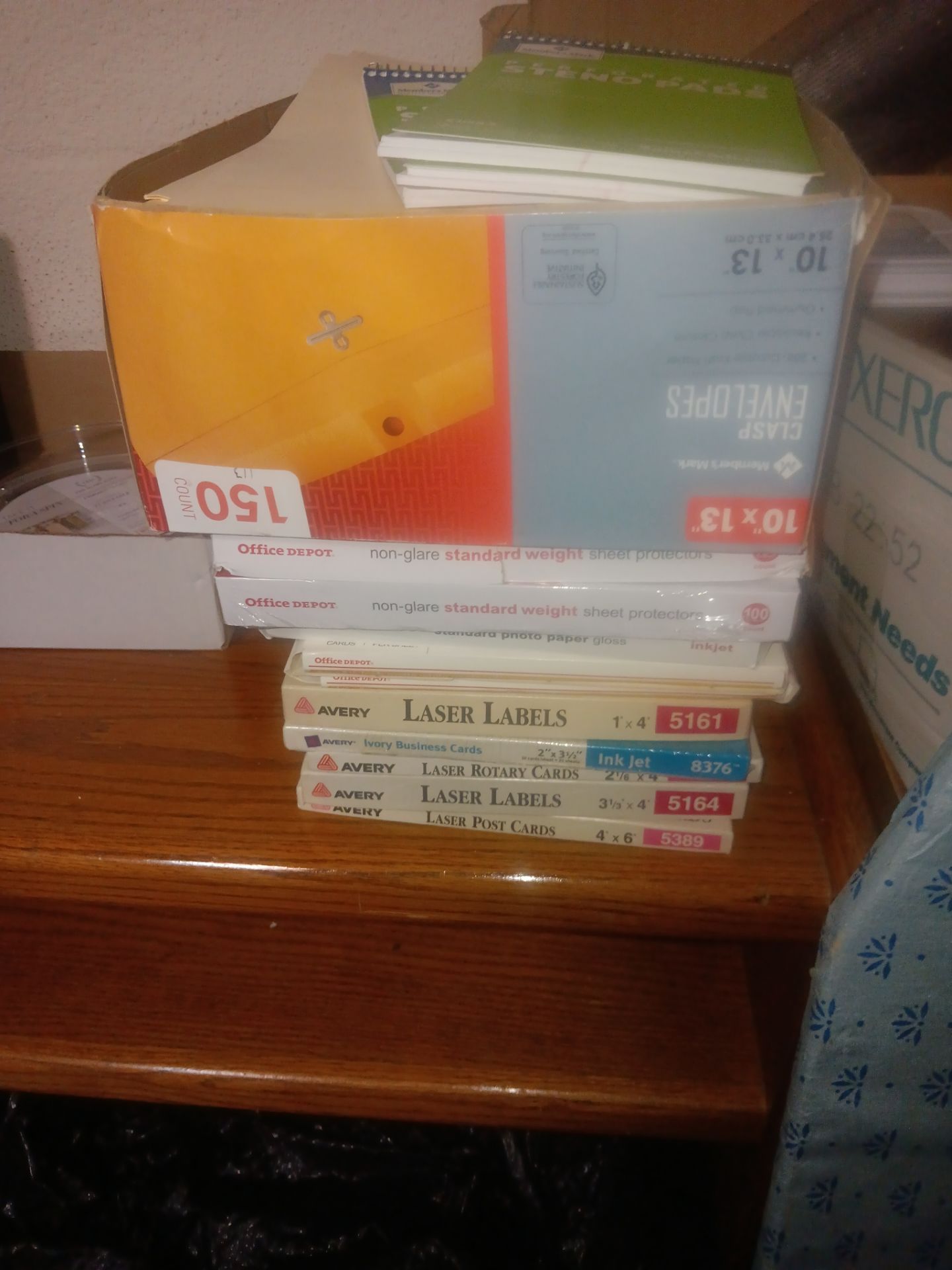 Selling all this office supplies for $20