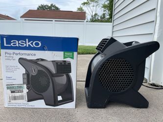 Lasko Pro-Performance Pivoting Utility Fan