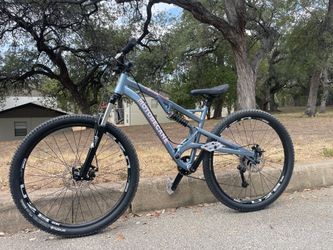 Motobecane Fantom DS Sport Full Suspension Mountain Bike