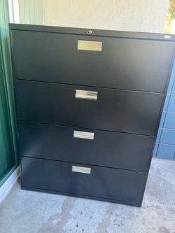 Hon Cabinet