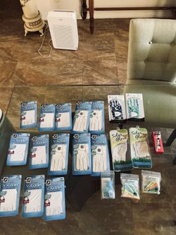 Women Golf Gloves and Equipment