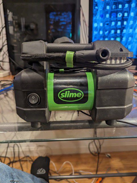 Slime Portable Tire Inflator/Flashlight, 100 Psi