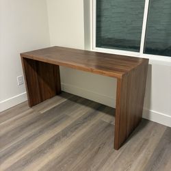 Living Spaces Anneli 55” Walnut Desk