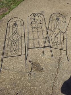 The price is firm.. 3..60-in metaltrellis