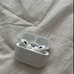 Airpods 4’s