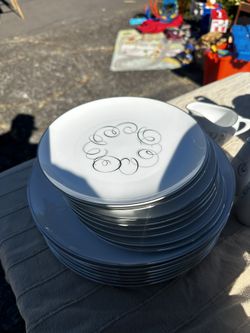 Vintage- Style House China (Rhythm)