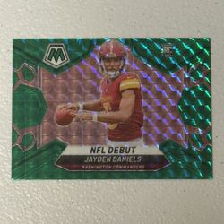 2024 Panini Mosaic - NFL Debut Jayden Daniels #272 Green Mosaic Prizm (RC)