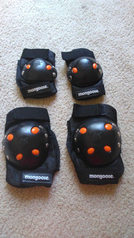 NWOT Mongoose child's knee and elbow pads