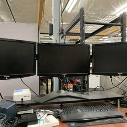 Triple Monitor Setup