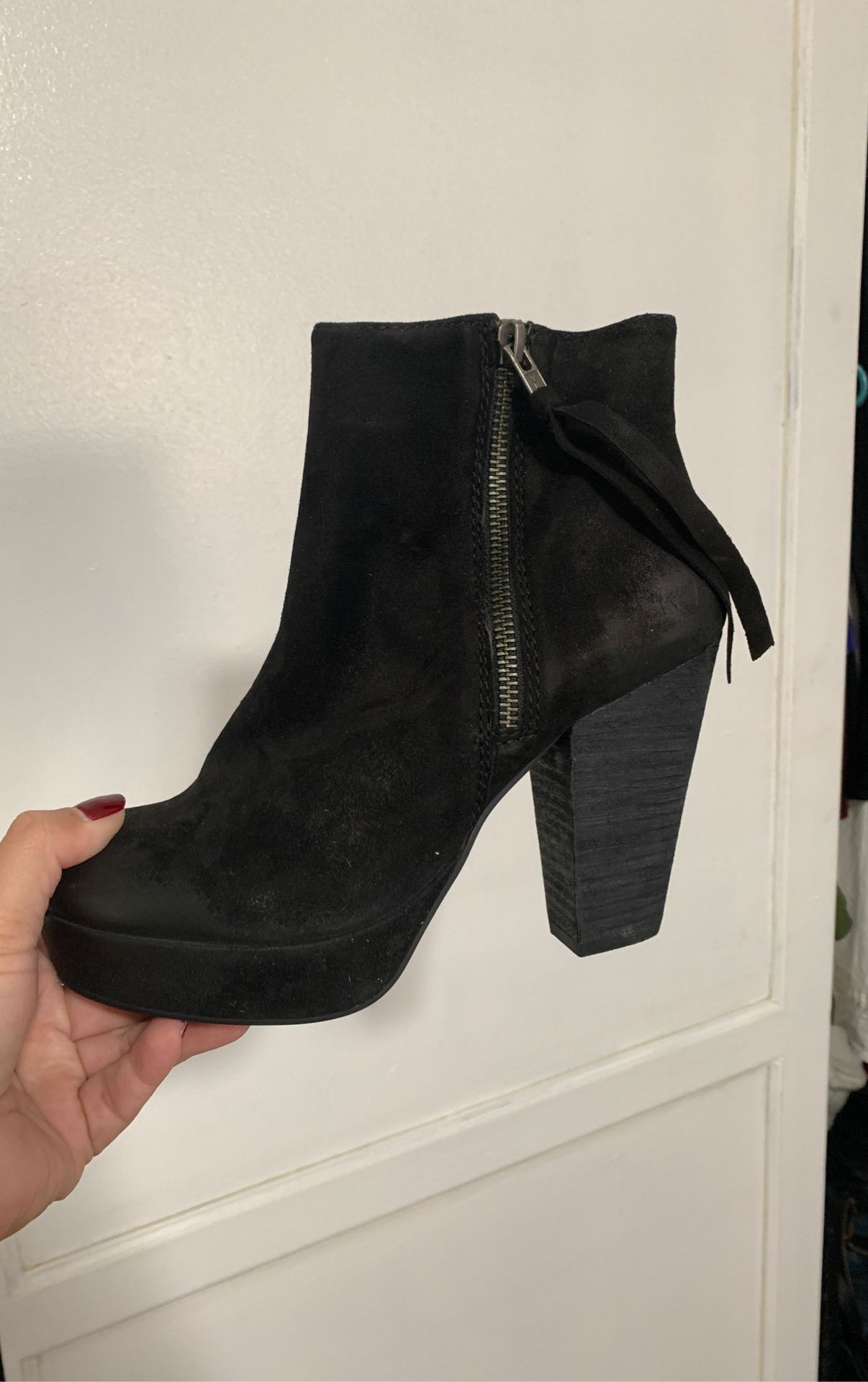 Women’s Aldo size 7.5 boots