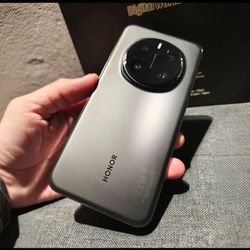 Unlocked HONOR magic 7 pro (read desc. First)