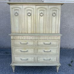 Vintage Chest Of Drawers