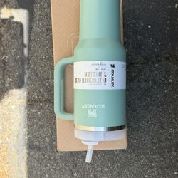 Stanley 40oz Cup