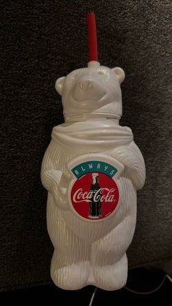 #40 Coca-Cola Polar Bear Plastic Cup with Straw