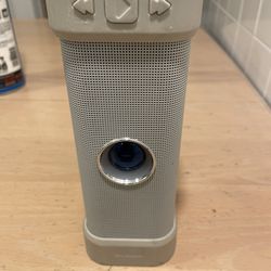 Brookstone Big Blue Unplugged Speaker Great Condition 