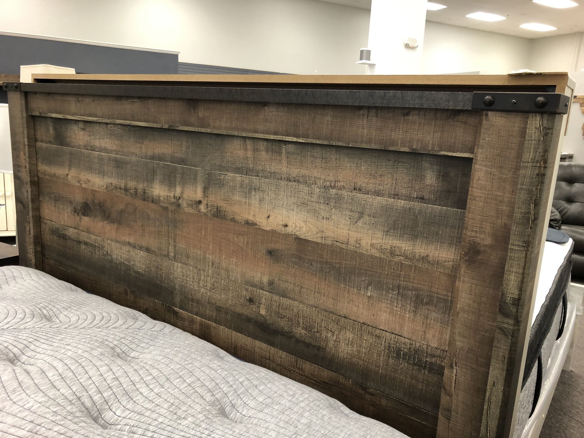 Queen Bed