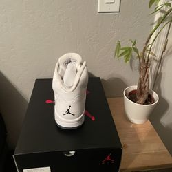 Size 11 - Air Jordan 5 Retro 2015 White Metallic New DS!!!