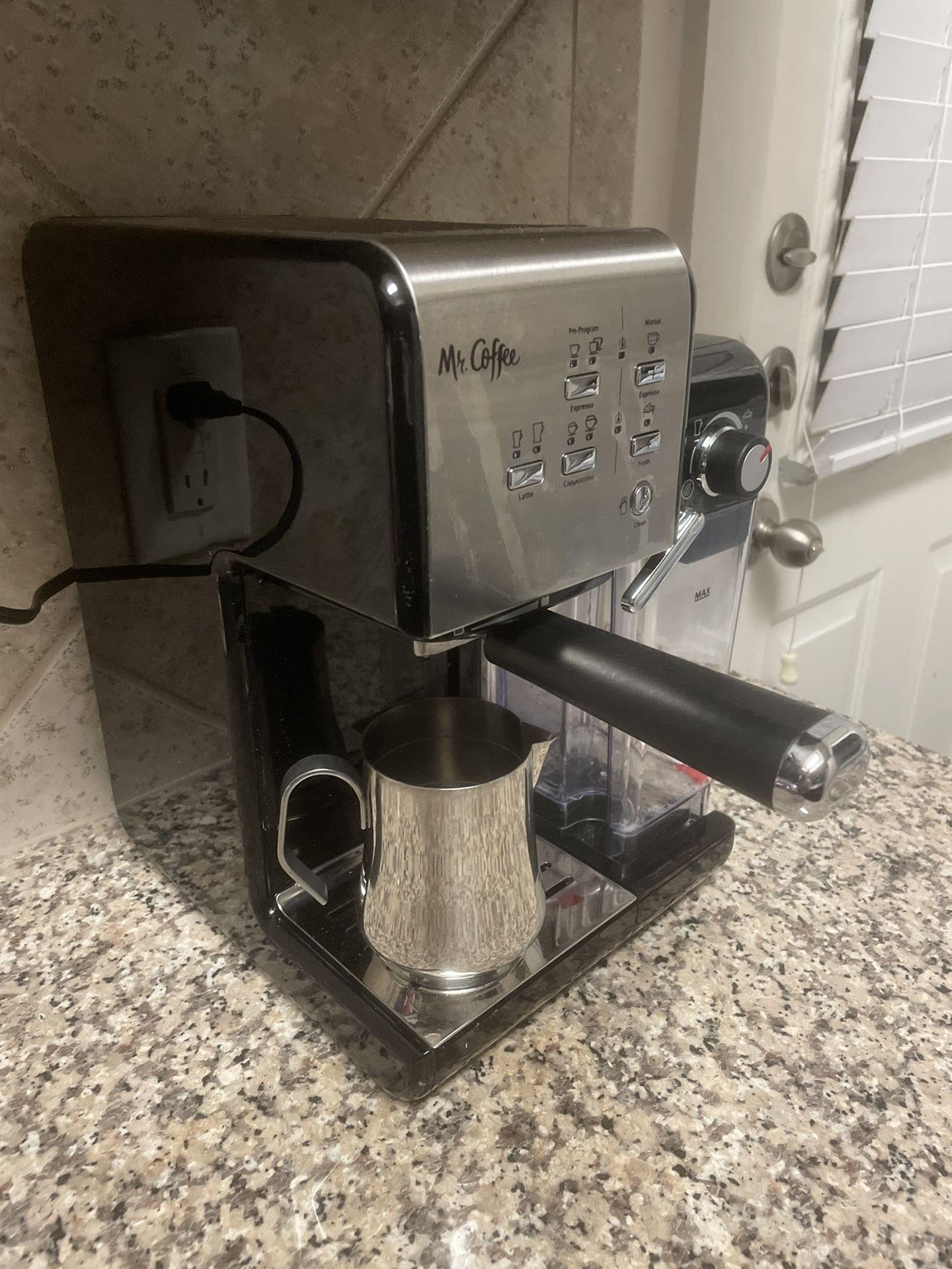 Expresso Machine (Mr. Coffee) 