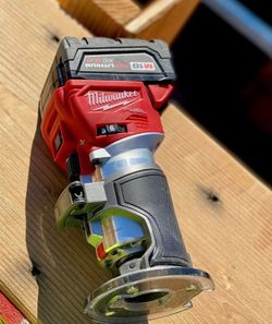 Milwaukee Router
