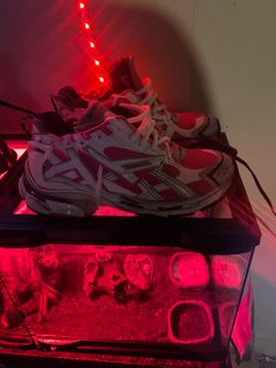 Pink baleciaga runners