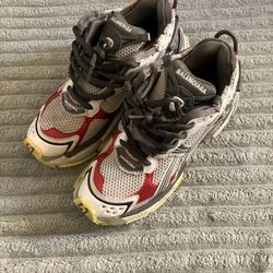 Balenciaga Runner