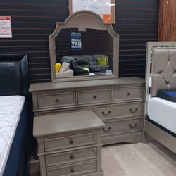 *Ad Special*---Frisco Bold Queen Bedroom Sets---Now $1199---Delivery And Financing👍