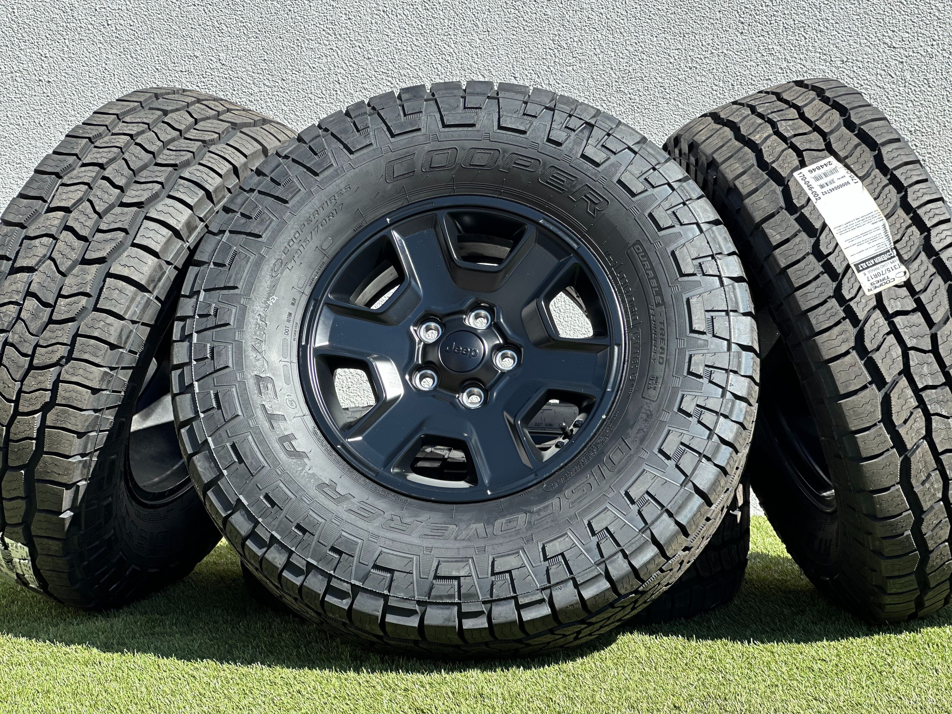 Original 17" Jeep Sahara Wheels Jeep Wrangler Rubicon Rims 5x127 JL Gladiator 35" Tires A/T 4xe JK