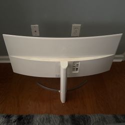 LG 34UC99 Ultrawide 