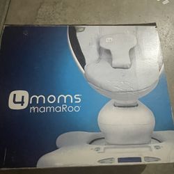 mamaRoo® multi-motion baby swing™