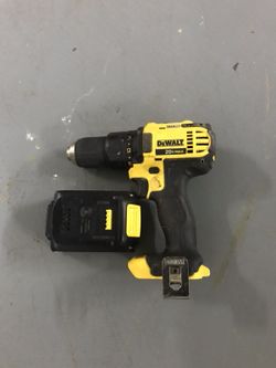 Dewalt Drill With Battery And Charger