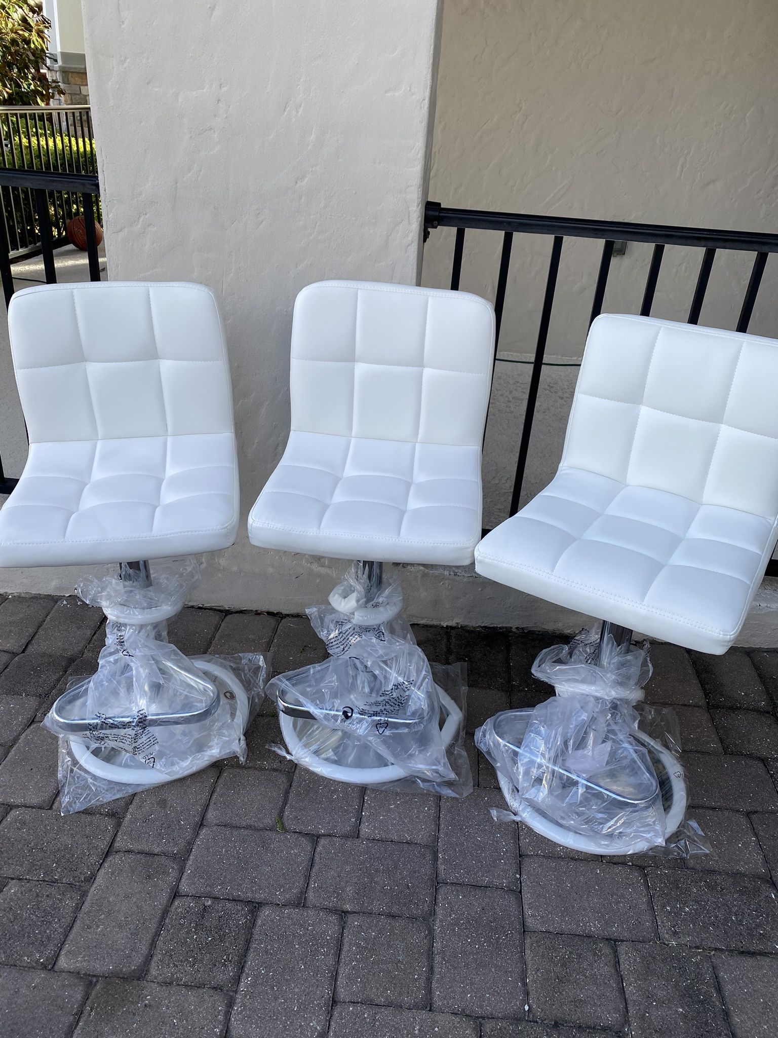 New 3 White Bar Stools 