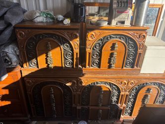 Dressers /nightstands