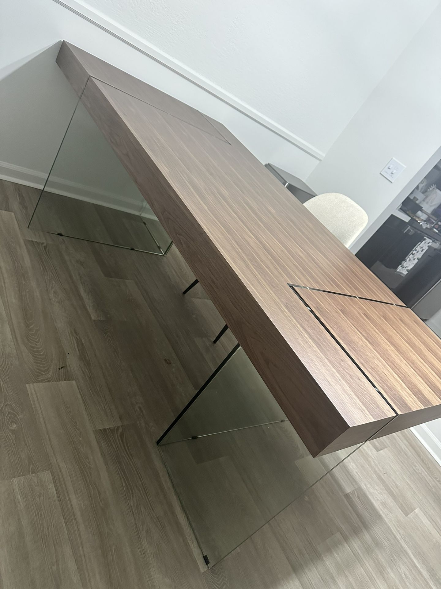 Yannick Dining Room Table