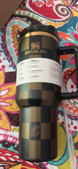 Stanley 40 Oz new