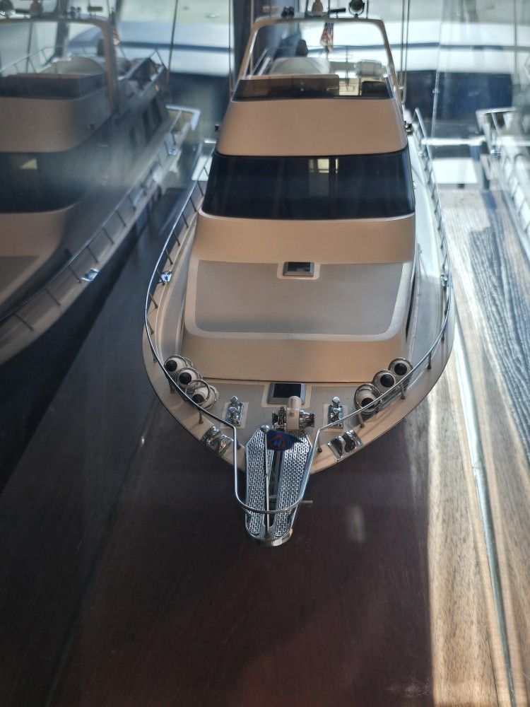 2000 Unknown Sea raider