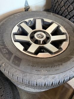 21 4Runner OEM rims and tires