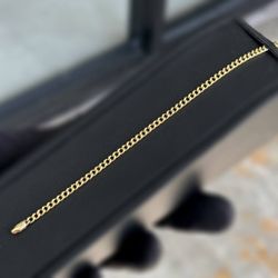 Jewelry 14k hollow Yellow Gold bracket Cuban link 6.00” 1.80 grams 3.00mm