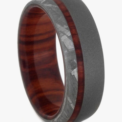 Men’s wedding band size 9