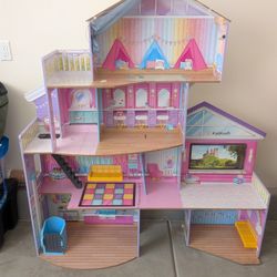 Play House/ Barbie House