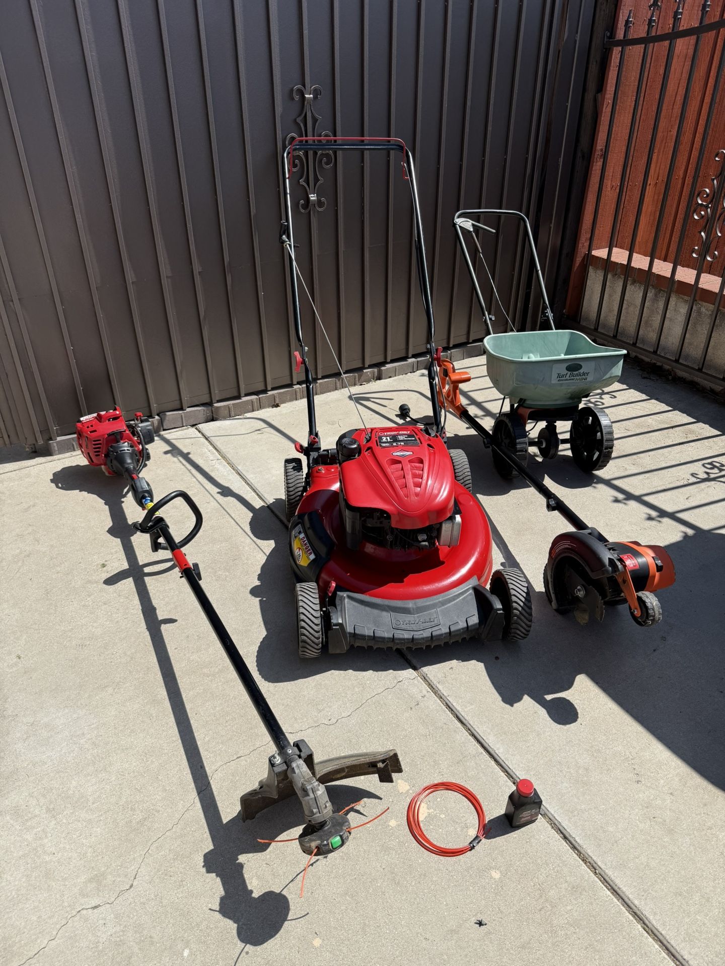 Lawnmower,weedeater,Edger,seed Spreader Set Deal
