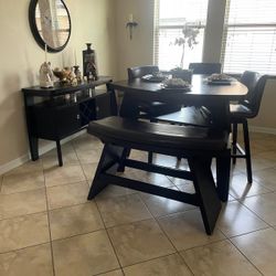 Dining Table, 6 Chairs, and Console