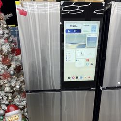 Brand new Samsung Bespoke 29 cu. ft. Standard Depth 4-Door Flex French Door Refrigerator in Stainless Steel with Charcoal Family Hub+