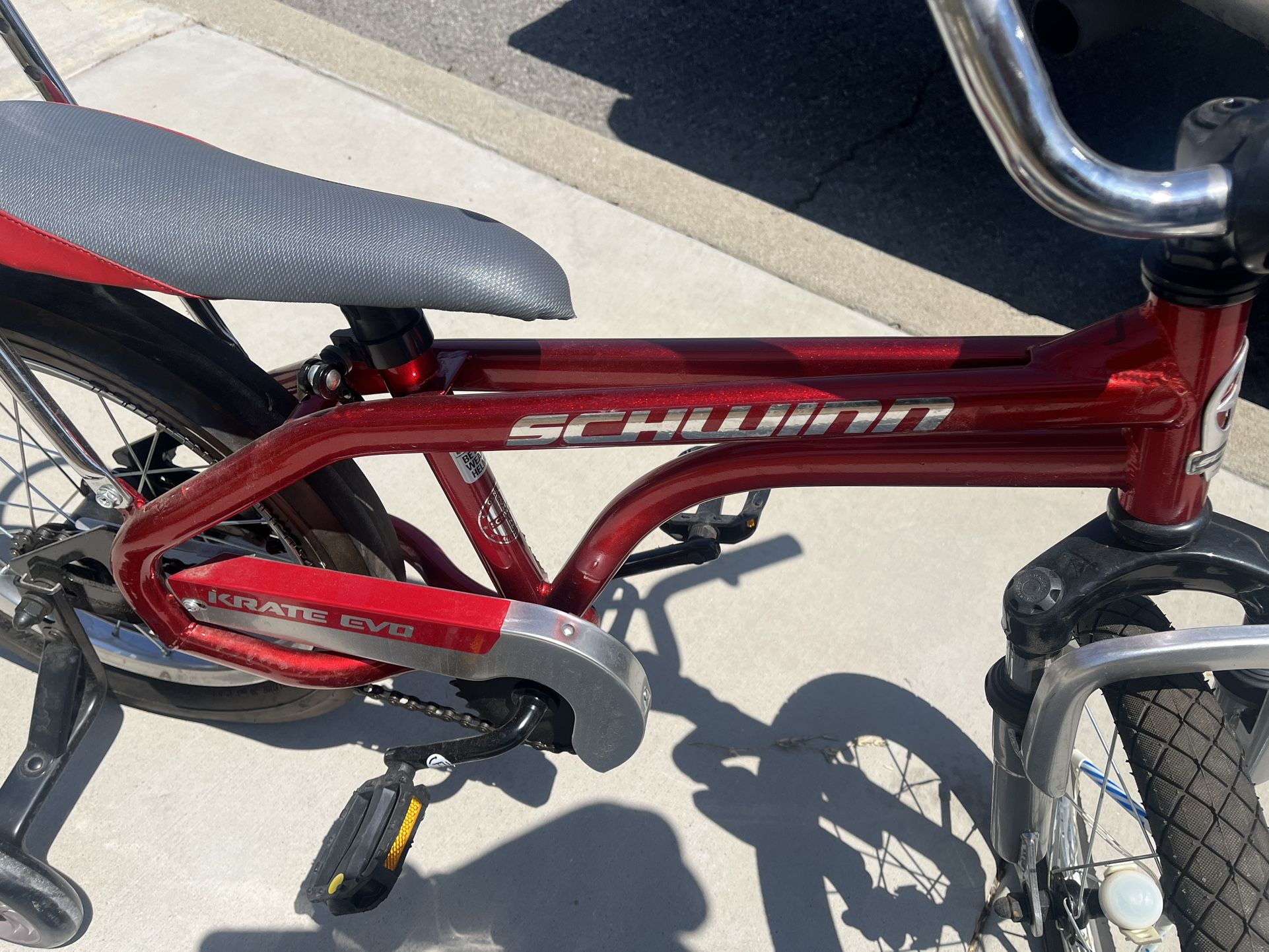 Bonita Bicicleta Roja. Para Nino O. Nina