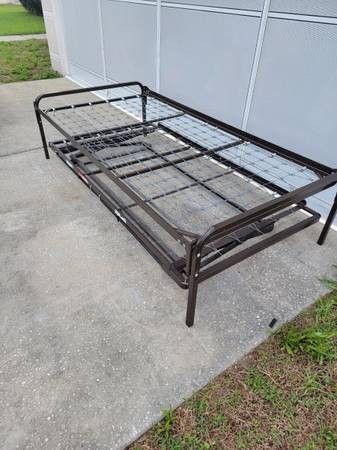 Hi Riser Trundle Bed Frame With Pop-Up Trundle