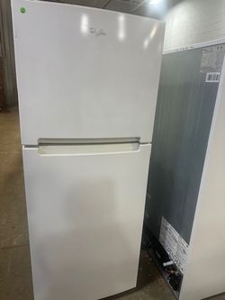 Clearance Refrigerators – Used & Dented, Warranty Included