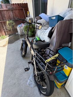 Electric Bike: E—LUX